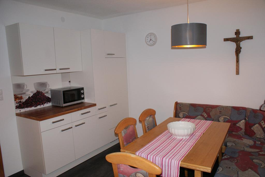 Ferienhaus Waldesruh Sautens Kamer foto